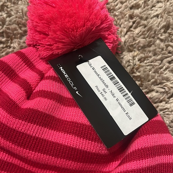 Nike Knit Beanie and Visor Set - Picture 4 of 5